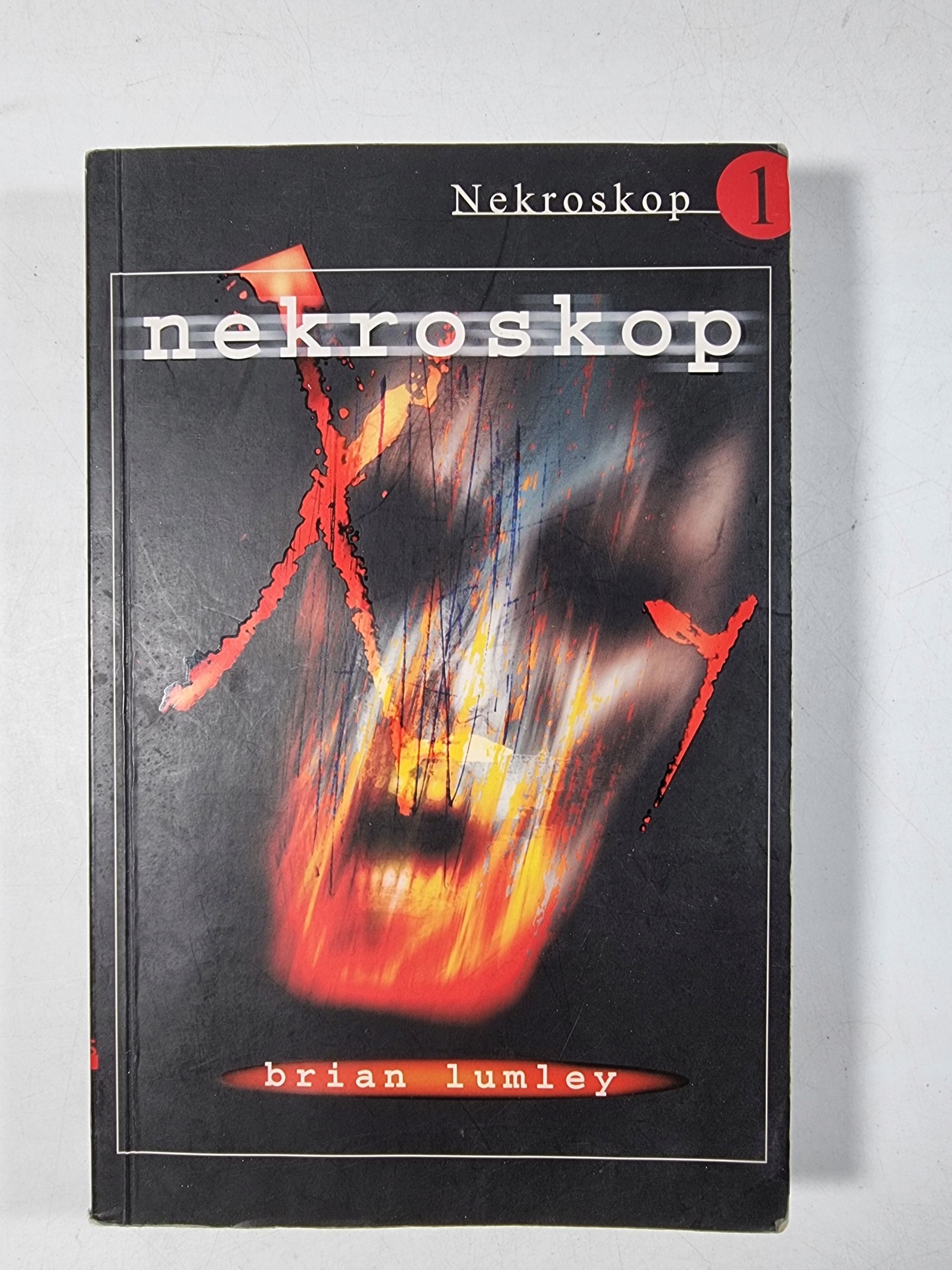 Nekroskop / Brian Lumley