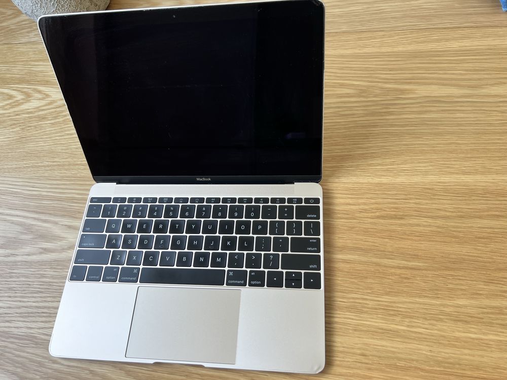 Apple MacBook 12 “ Retina GOLD 1,1Ghz/8GB/256GB