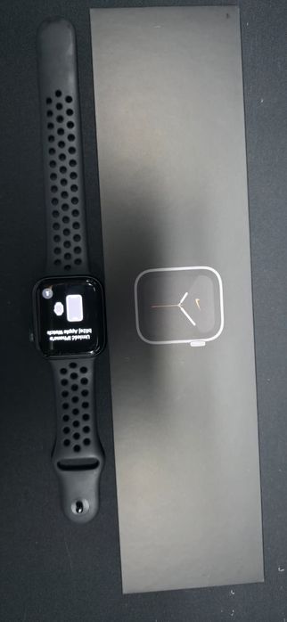 Zestaw iphone 12 128gb + apple watch se nike + akcesoria
