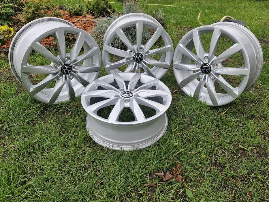 Felgi aluminiowe Oryginalne VW 17" 5x112 Golf VI VII VIII