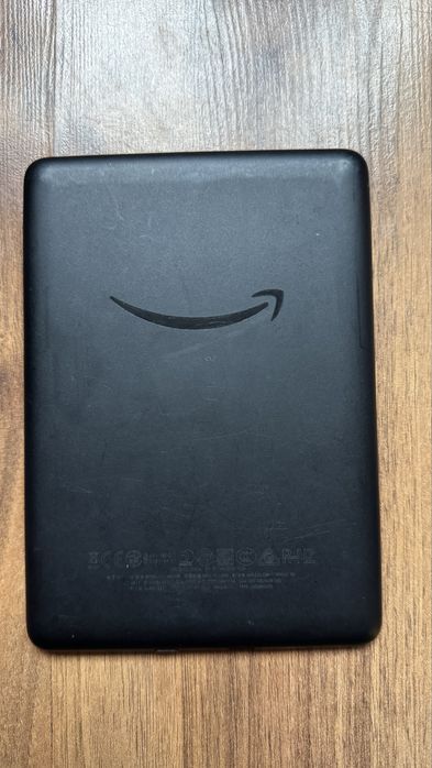 Сенсонра електронна книга Kindle 10gen з підсвіткою та обкладинкою