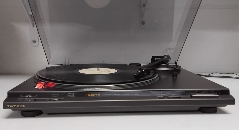 TECHNICS gira-discos SL-BD22D