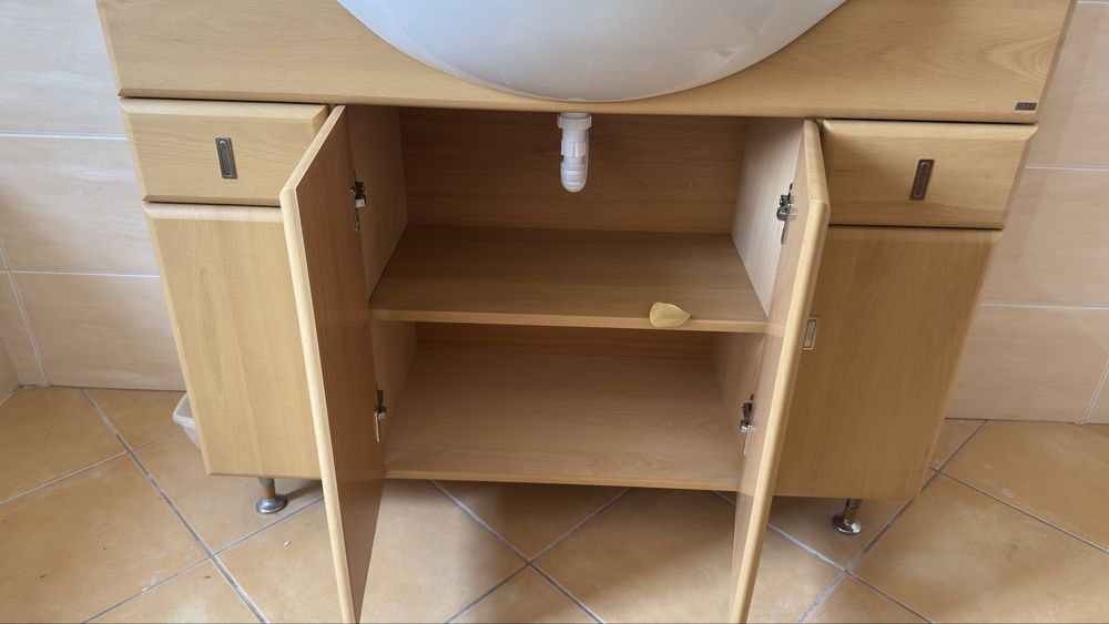 Movél WC 1,10m com lavatório