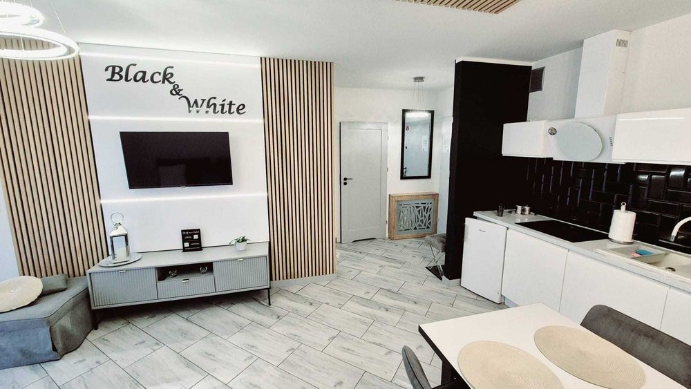 Mielno Apartamenty Mielno Black&White and Yellow w Centrum