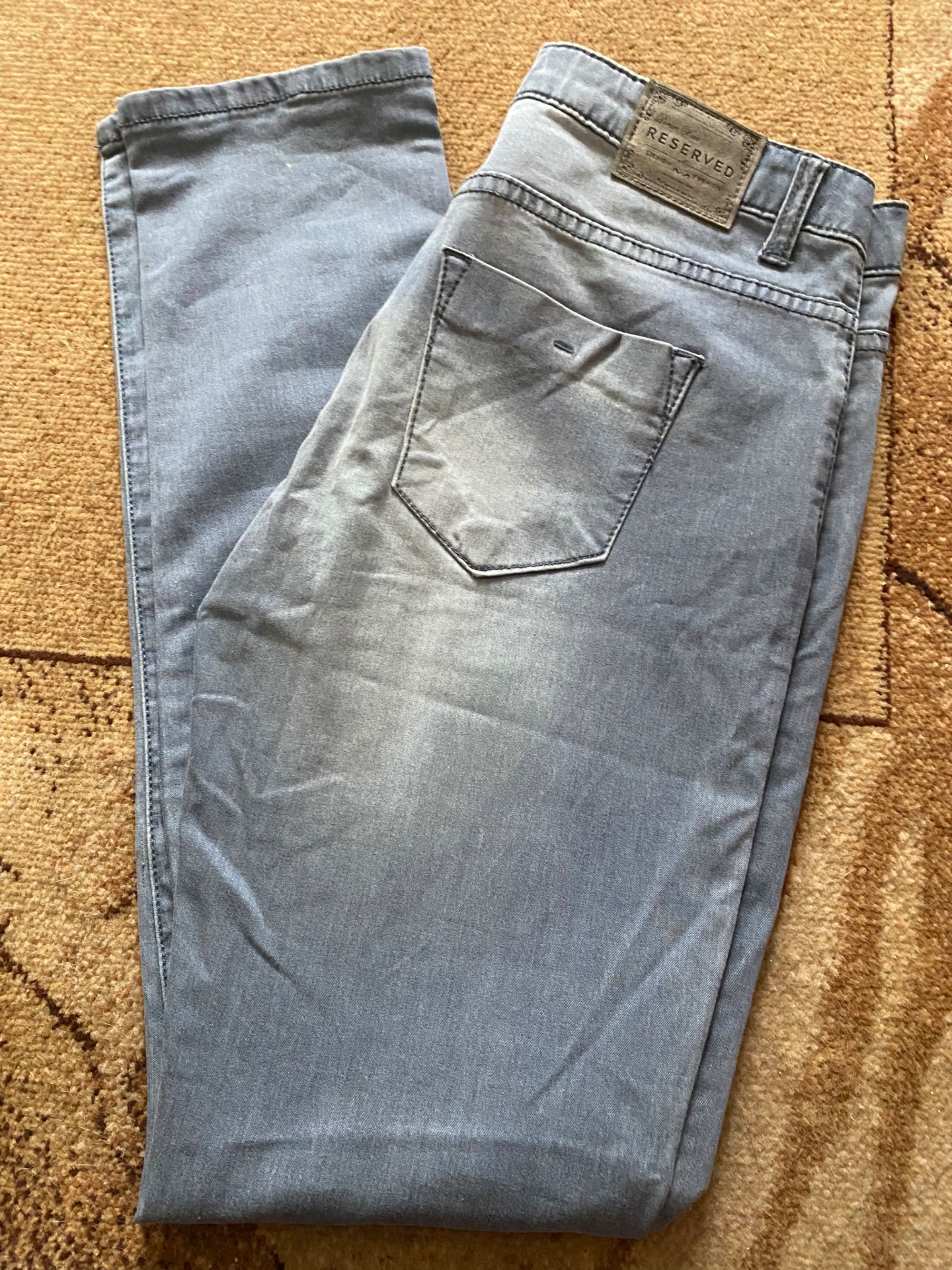 Jeansy Reserved Slim Fit