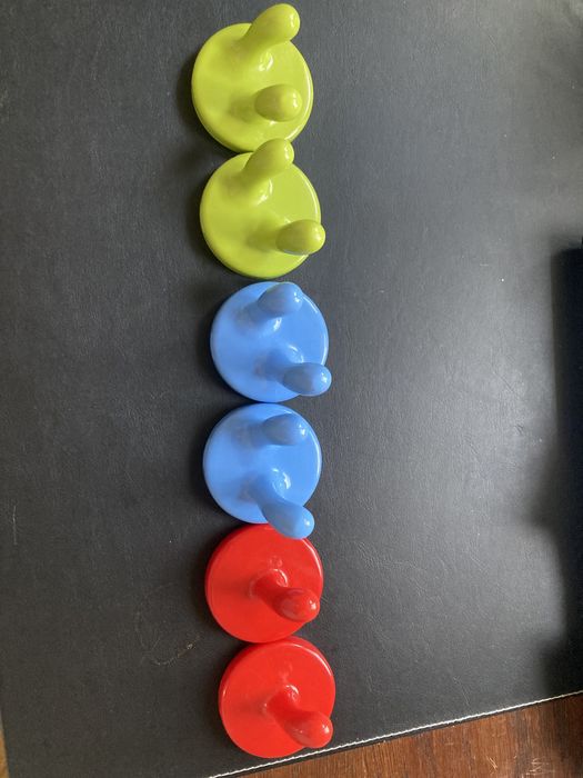 Wieszaki, haczyki plastikowe ikea