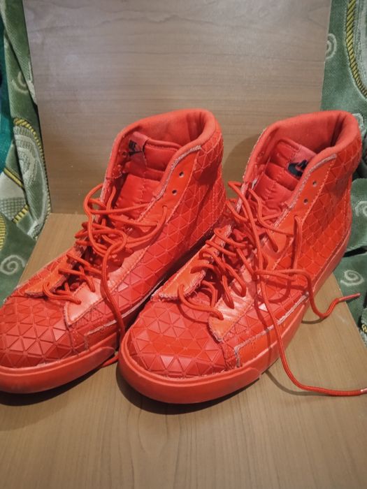 Кеди-кросівки NIKE унісекс (р.42, по устильці 26,5)