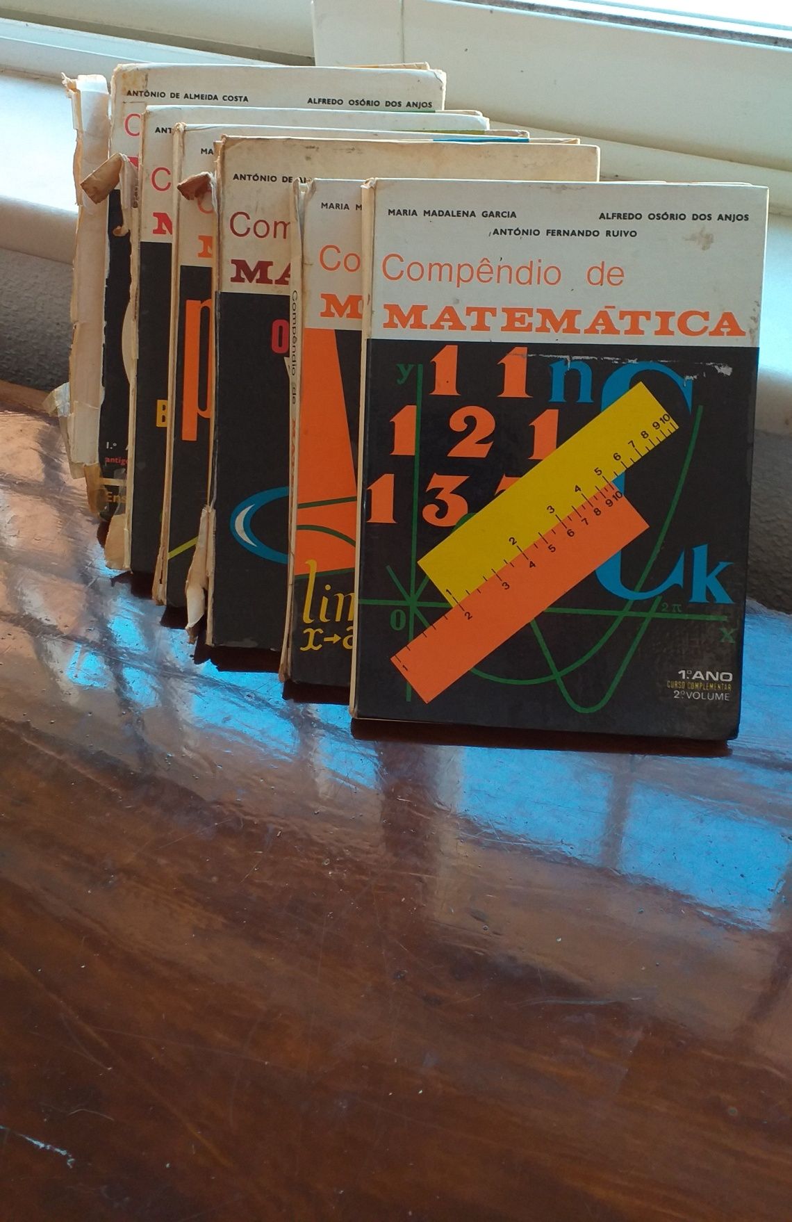 Livros antigos de Matemática,   Física e Química