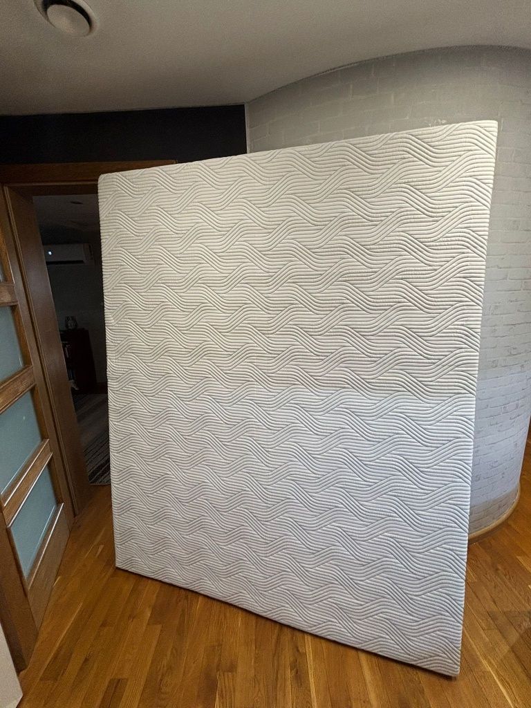 Materac 160x200  stan bdb  bardzo wygodny