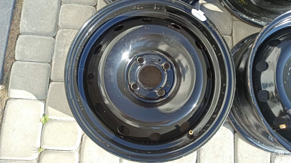 Диски 4*100 r15 Renault dacia