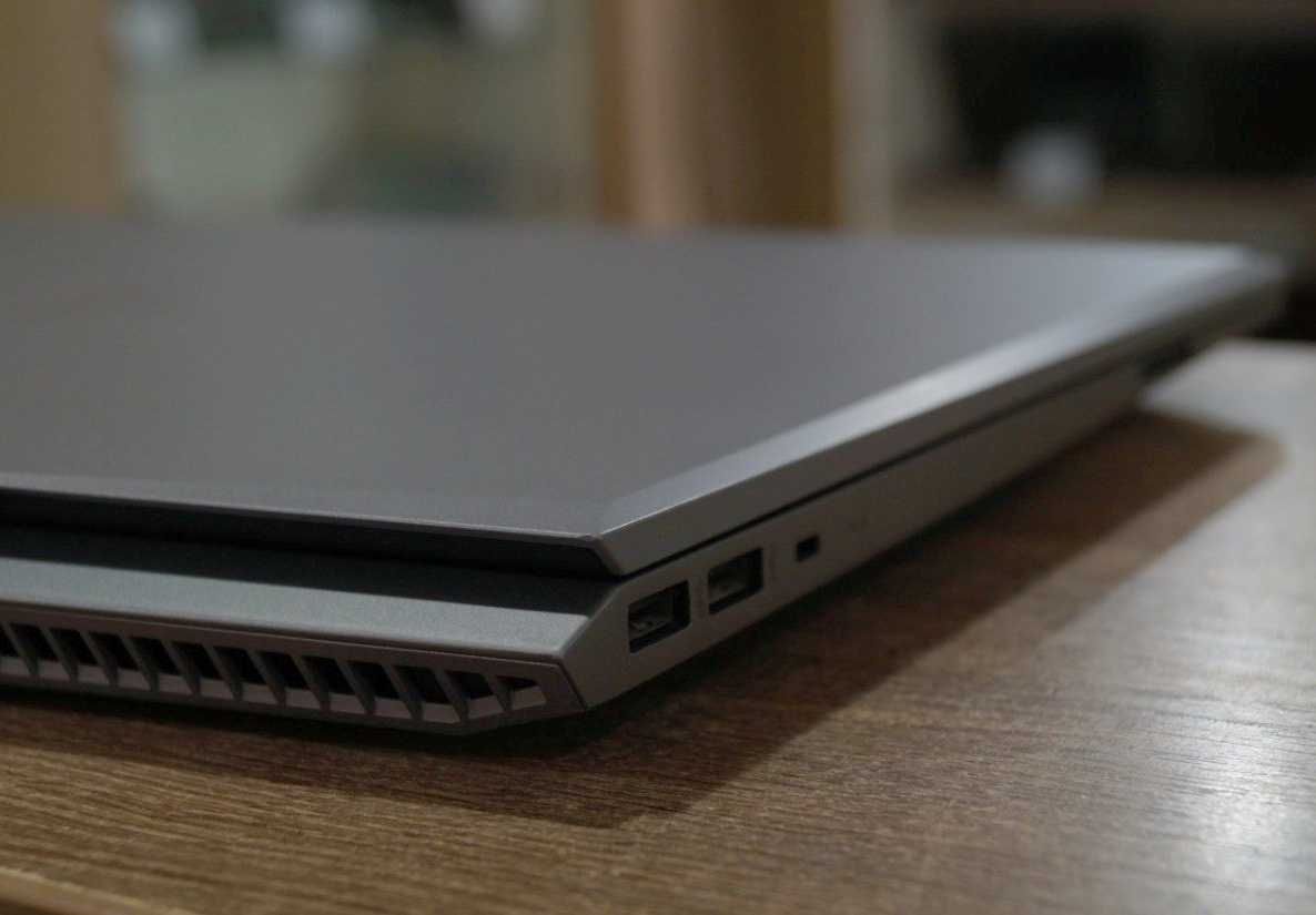 Робоча станція HP Zbook (IPS/Core i5-8300H/RAM 16ГБ/SSD 500ГБ)TVOYO