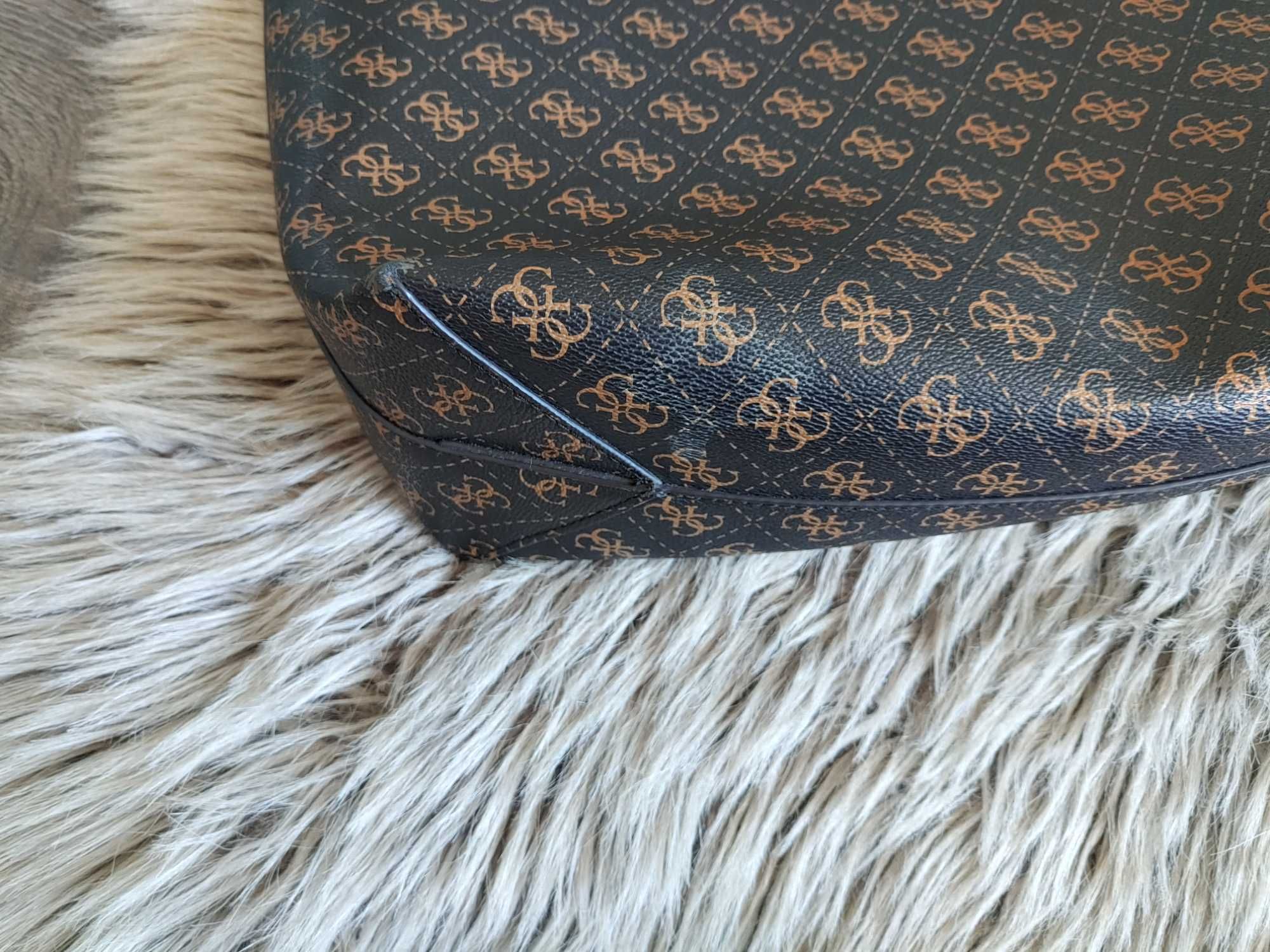 Shopper Guess Bobbi