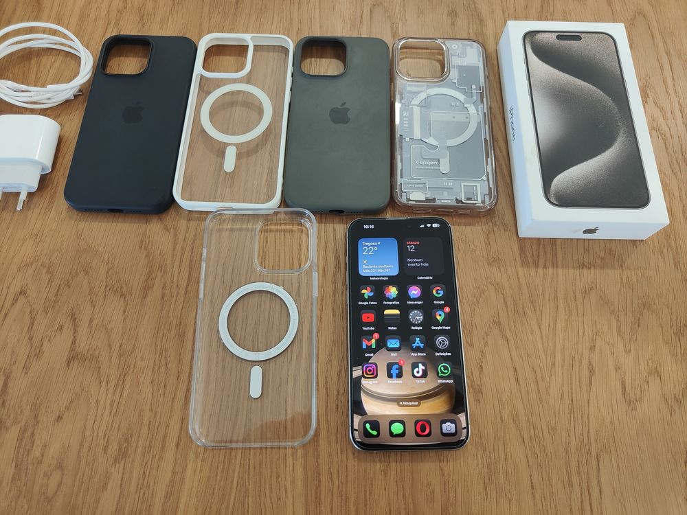 Iphone 15 Pro Max - Como novo