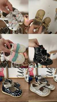 Пінєтки,туфельки, кросовки, черевички  взяття для дівчинки 1-2 роки