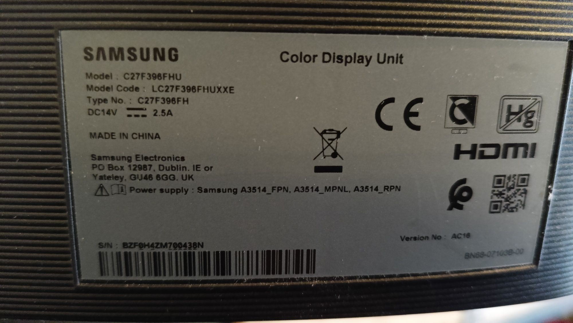 Uchwyt biurkowy z ekranem Samsung 27" i miejsce na myszkę + klawiaturę