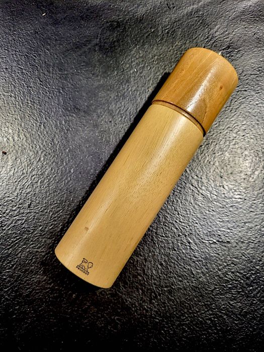 Мельница для перца Peugeot Chatel 21 см (коричневый).