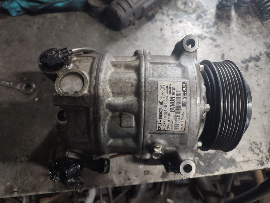 Компрессор кондиционера jaguar, range rover 3.0D cpla-19d629-ad