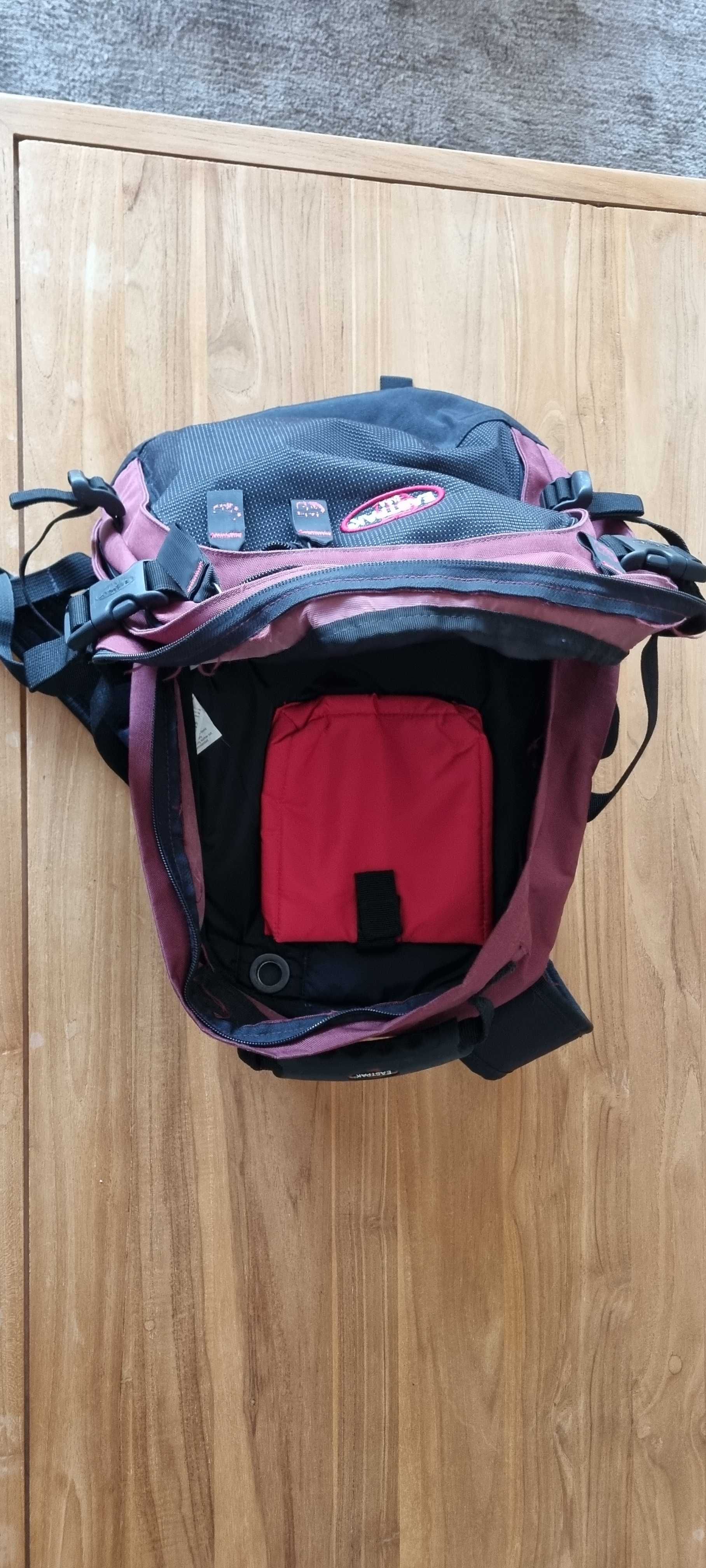 Eastpack ULTIMATE - Mochila grande com 2 compartimentos
