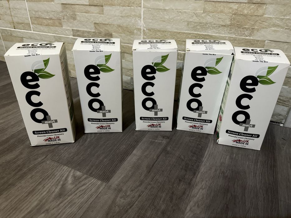 Набір для чищення екранів.