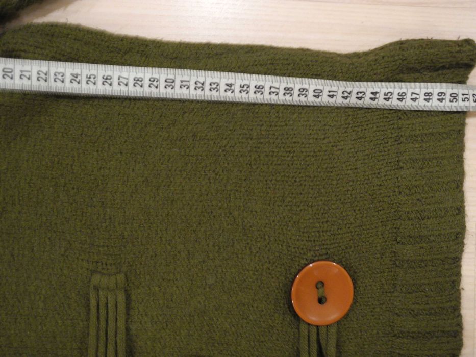 Свитер женский зеленый