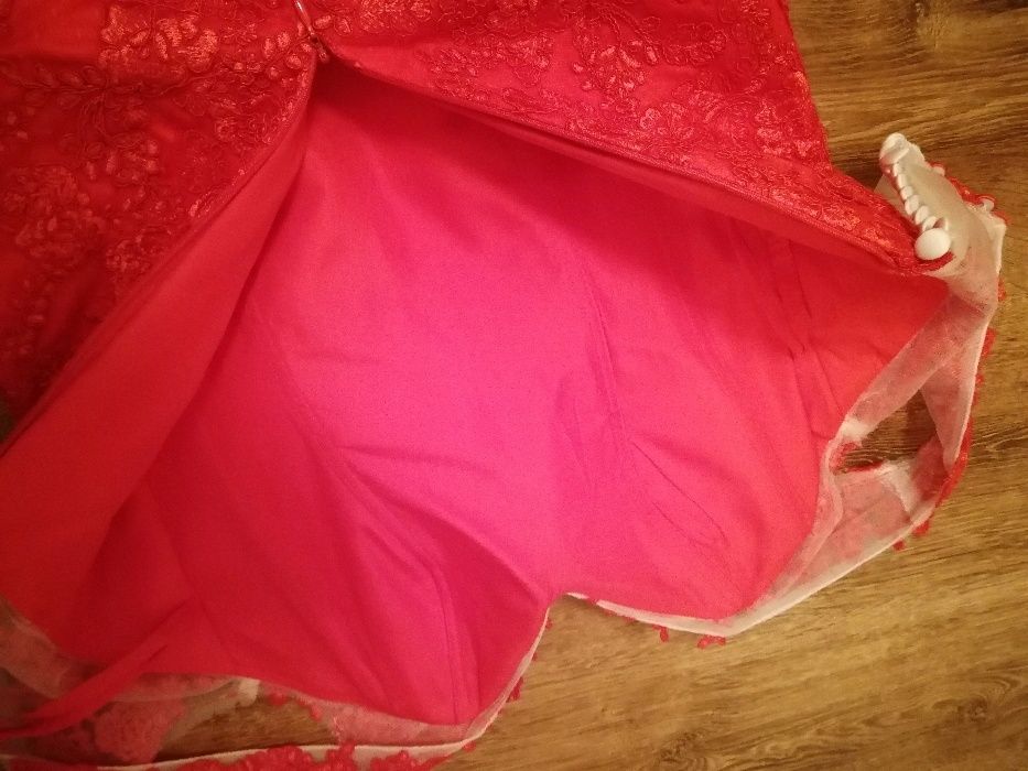 Нереально красивое нарядное красное платье кружево в пол, платье принц