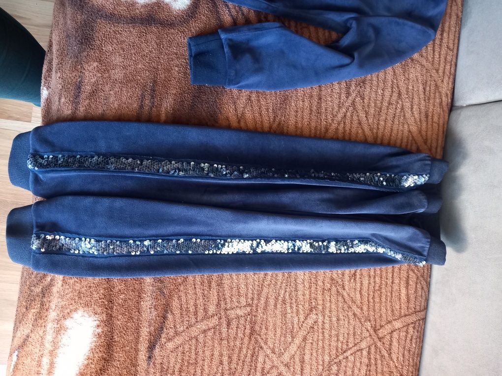 Dres welurowy r.122