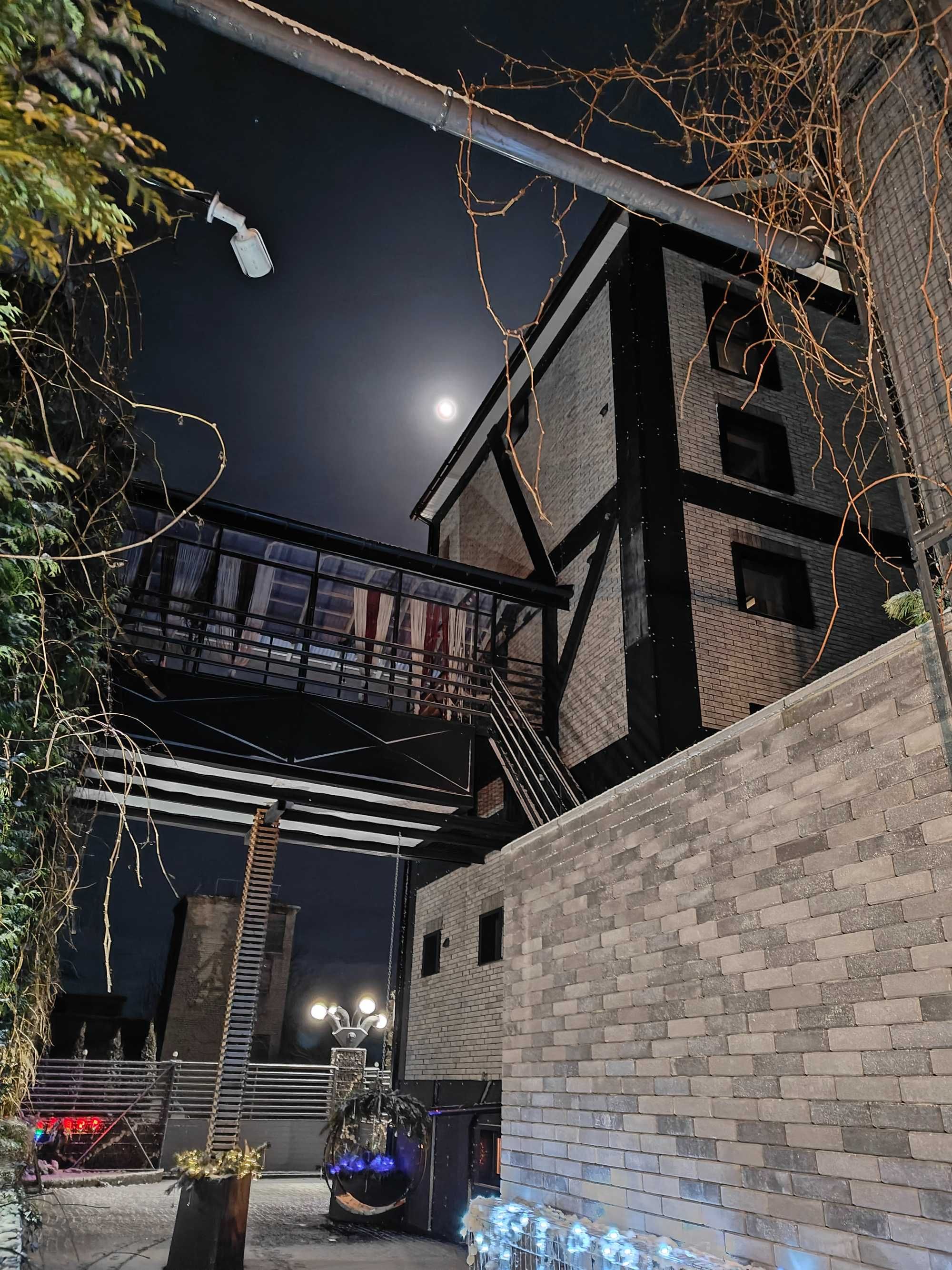 Апартаменти  в стилі  'LOFT" бізнес-класу в оренду з сервісом.