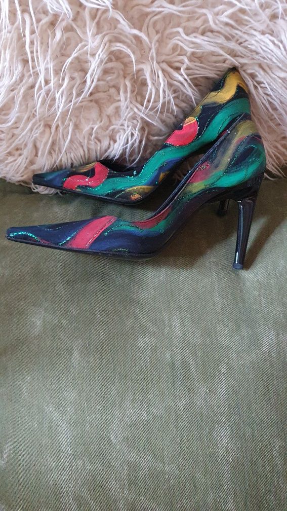 Buty damskie czółenka 38 firmy Venezia