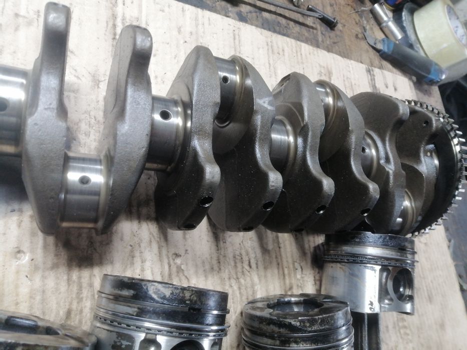 Коленвал шатуни поршня 1.7CDTI Isuzu Opel Corsa Combo Astra Zafira