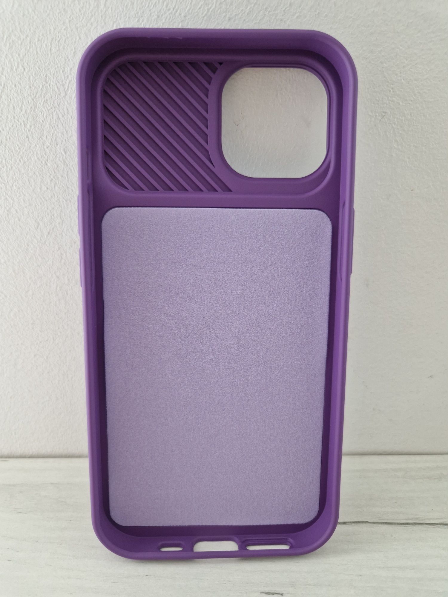 Camshield Soft do Iphone 15 Fioletowy