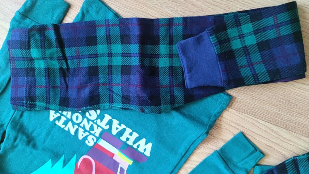 Пижамы Old Navy в новом состоянии, 1,5-3,5 года