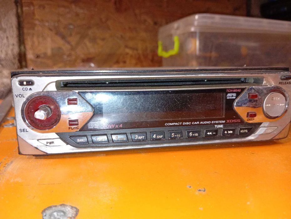 Продам Автомагнитолу LG