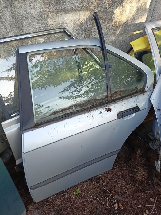 Drzwi bmw e36 lewy tył