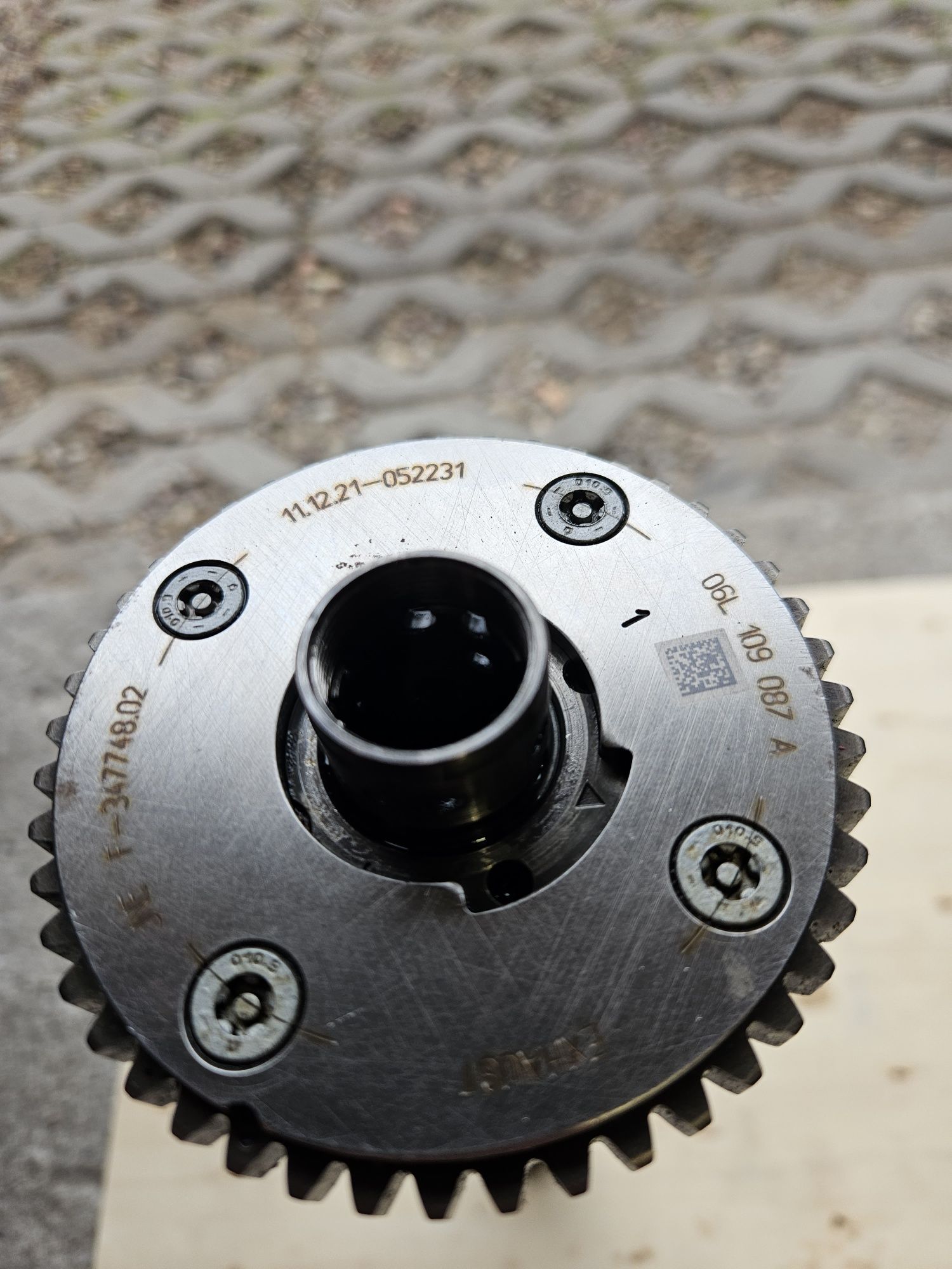 WAŁEK ROZRZĄDU WYDECHOWY 06L109087A 1.8 2.0 TFSI A3 A4 A5 A6,leon,Skod