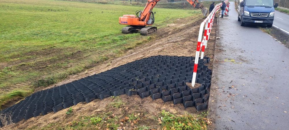 Usługi koparką , wywrotka , ciągnik , przyczepa budowlana