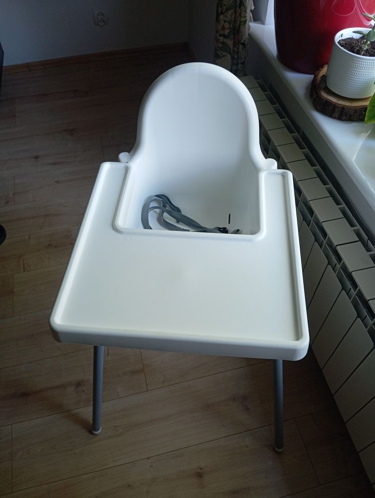 Krzesełko antilop Ikea z pasami