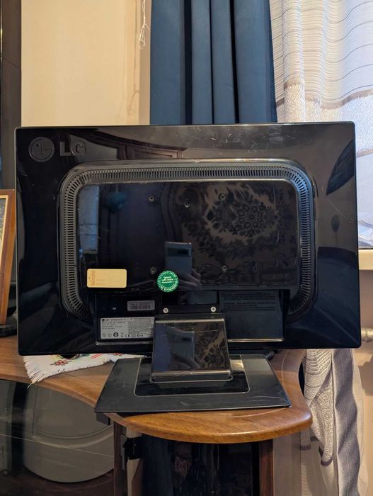 Монітор LG Flatron L227WT- PF