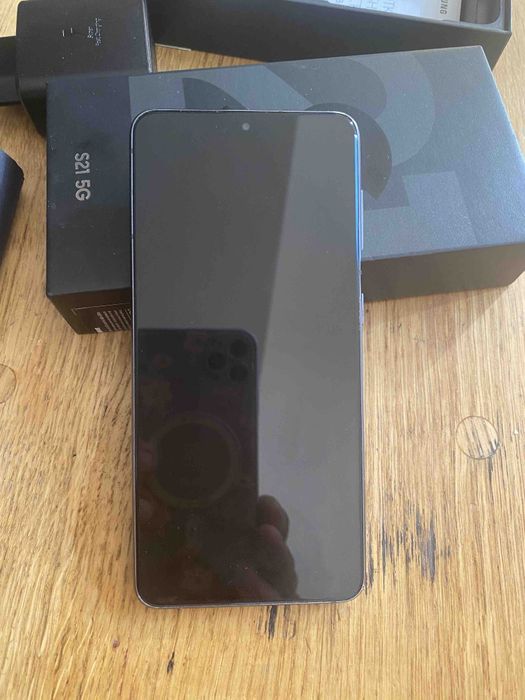 Samsung s 21 ( 8 /256)