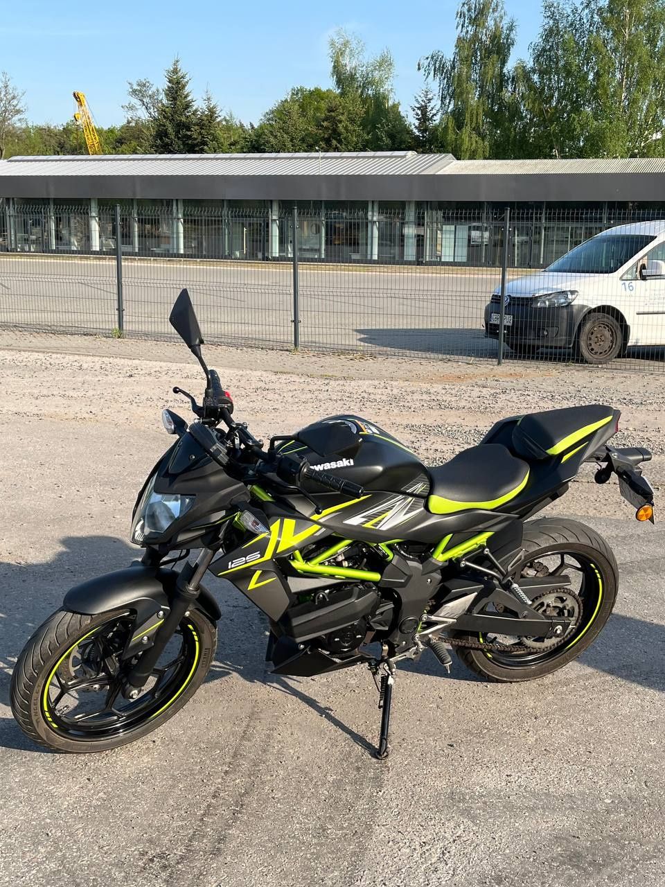 Kawasaki z125 r2022