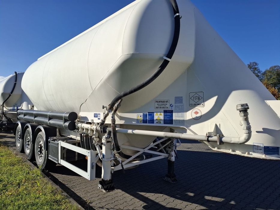 Feldbinder Cementonaczepa Feldbinder - Spitzer 35m3 cysterna  Cementonaczepa Feldbinder 35m3