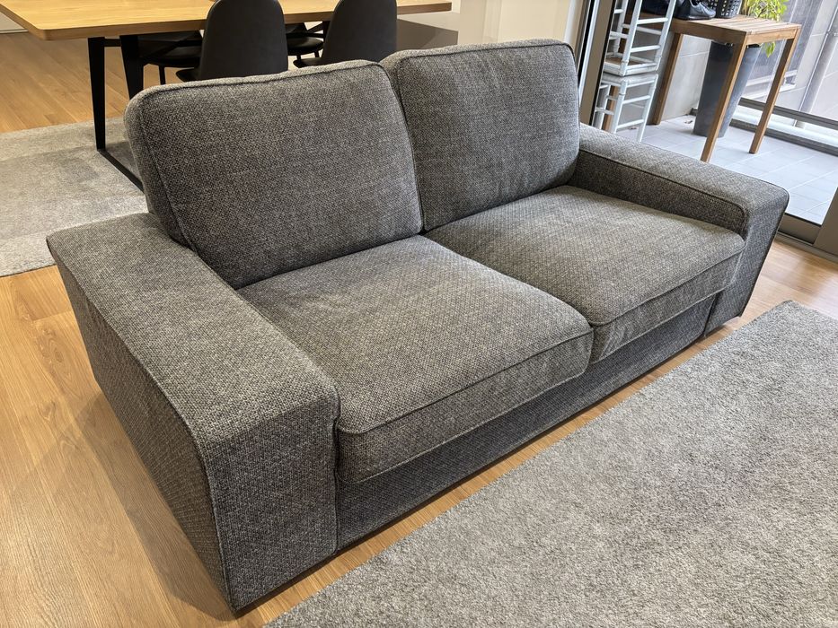 Sofá 2 lugares Kivik