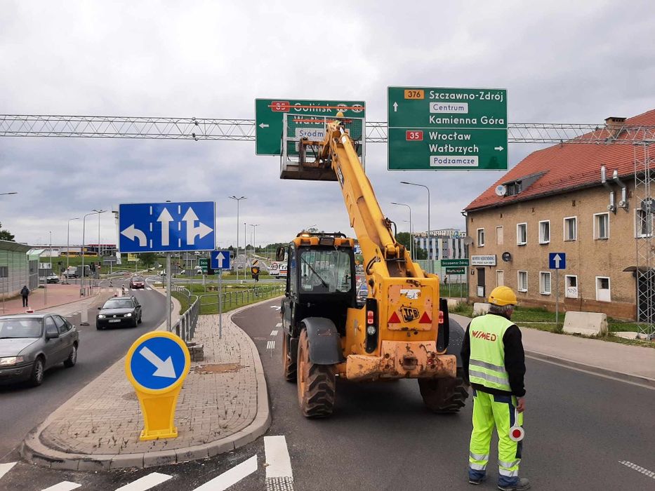 Uslugi ładowarką Teleskopową 14 metrów