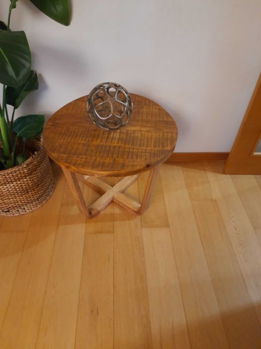 Mesa de Apoio - Design de Autor