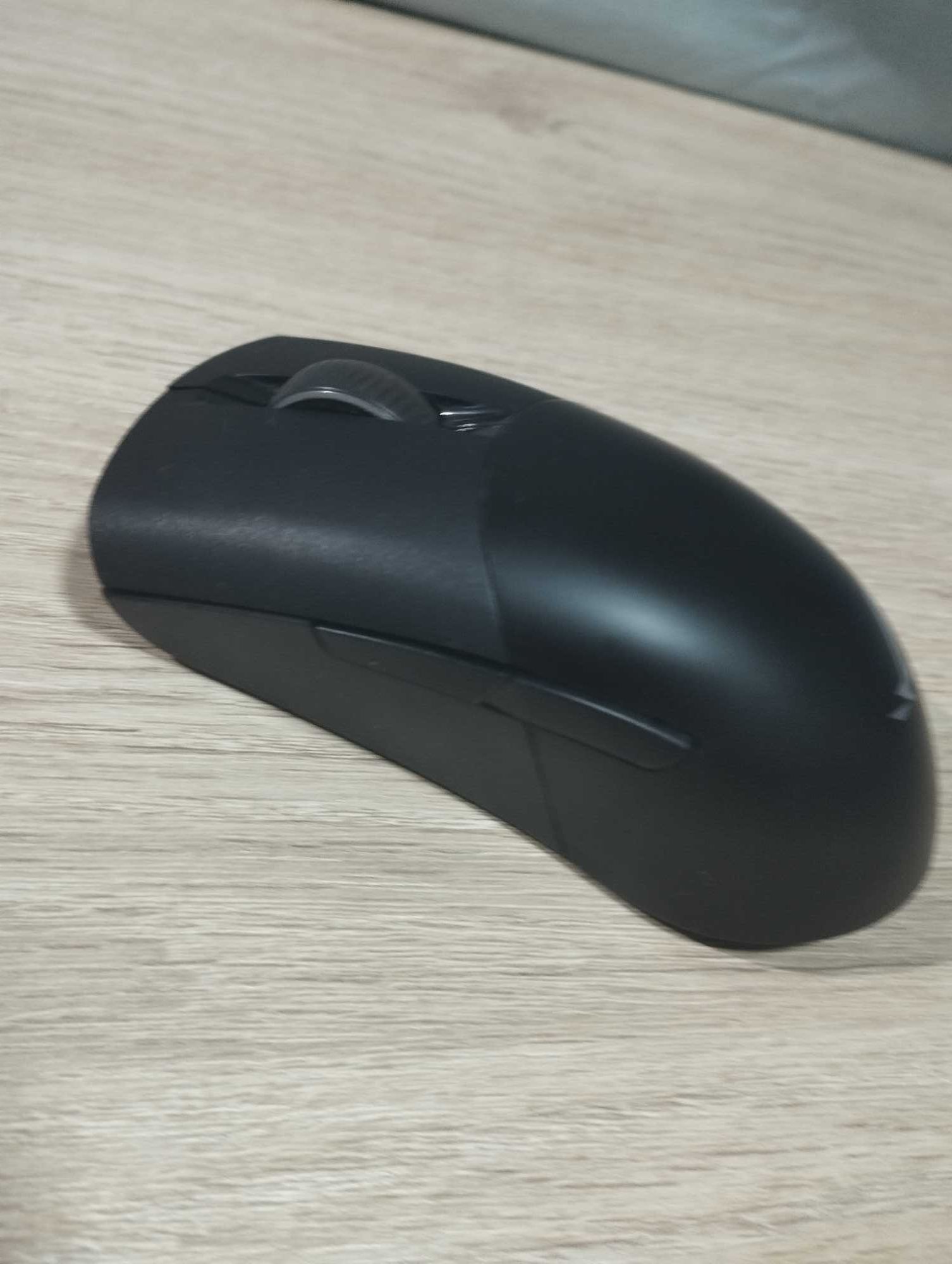 Asus ROG Keris Wireless Gaming Mouse