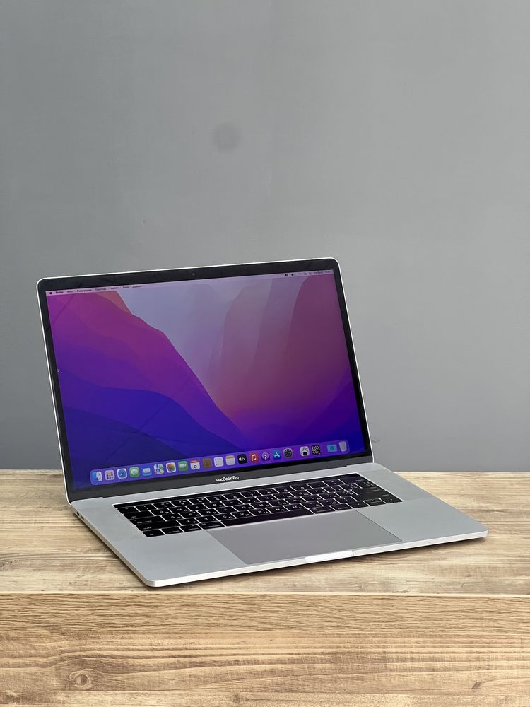 Macbook pro 15 2016 16gb 512ssd radeon pro 455