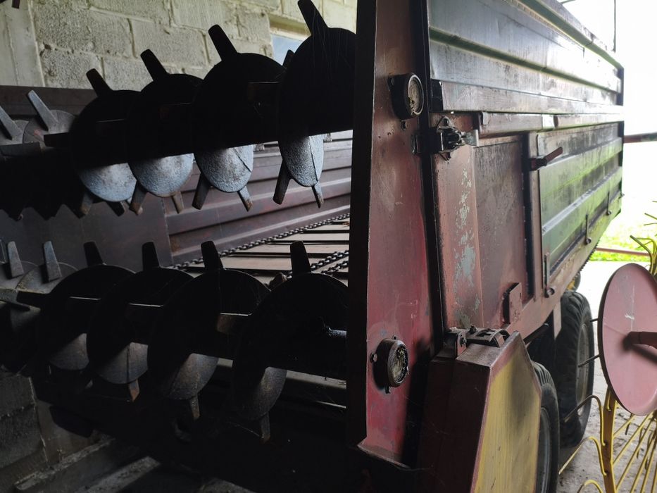 Rozrzutnik obornika N-218 Ursus Warfama