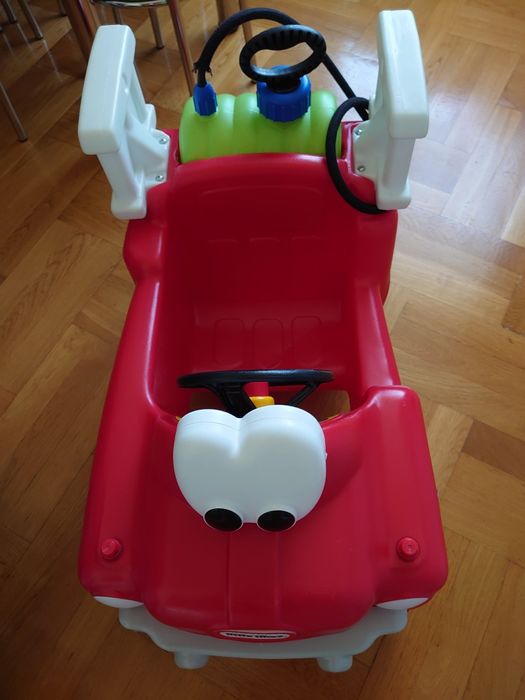 Straż pożarna Little Tikes Cozy Coupe Spray & Rescue Fire Truck odpych