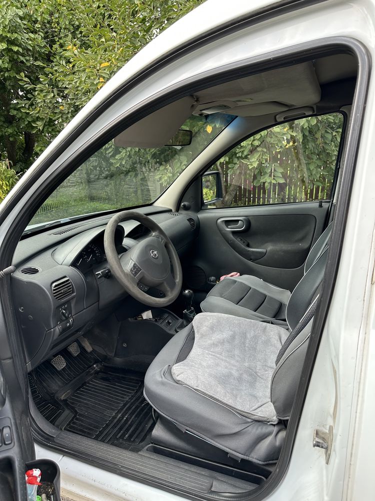 Opel Combo 2008 від власника