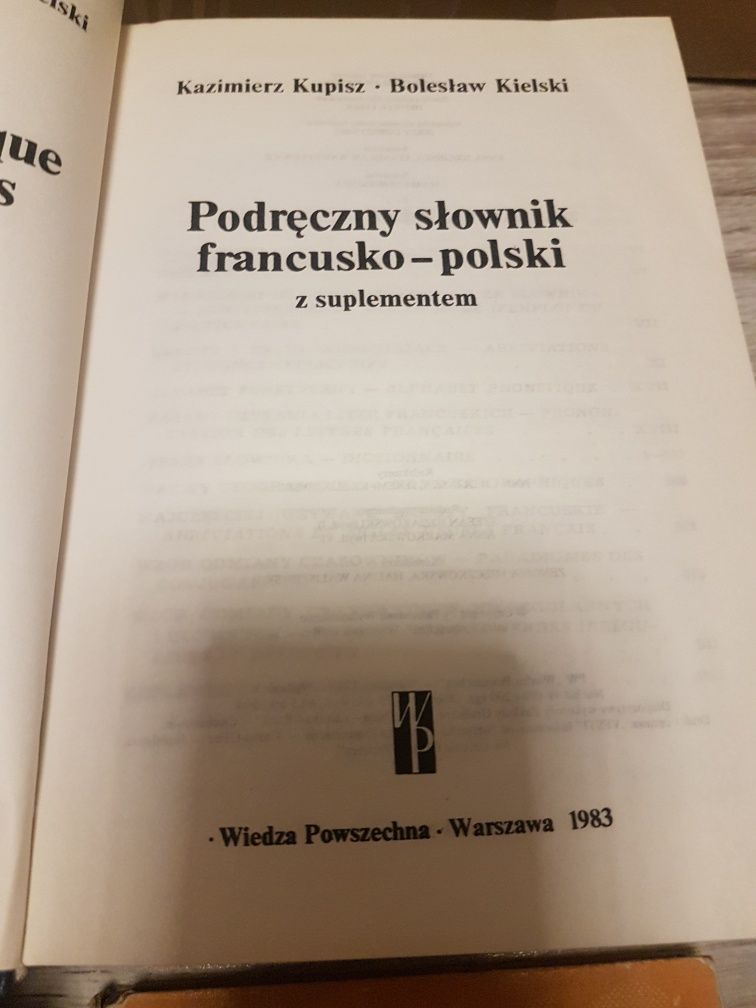 Stare słowniki i podręczniki do języka francuskiego