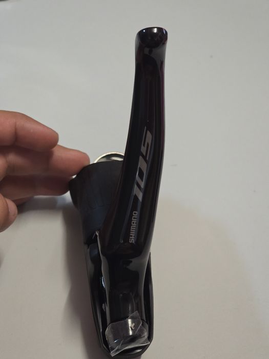 Alavanca Shimano 105 ST‑R7120 (2×12 velocidades)